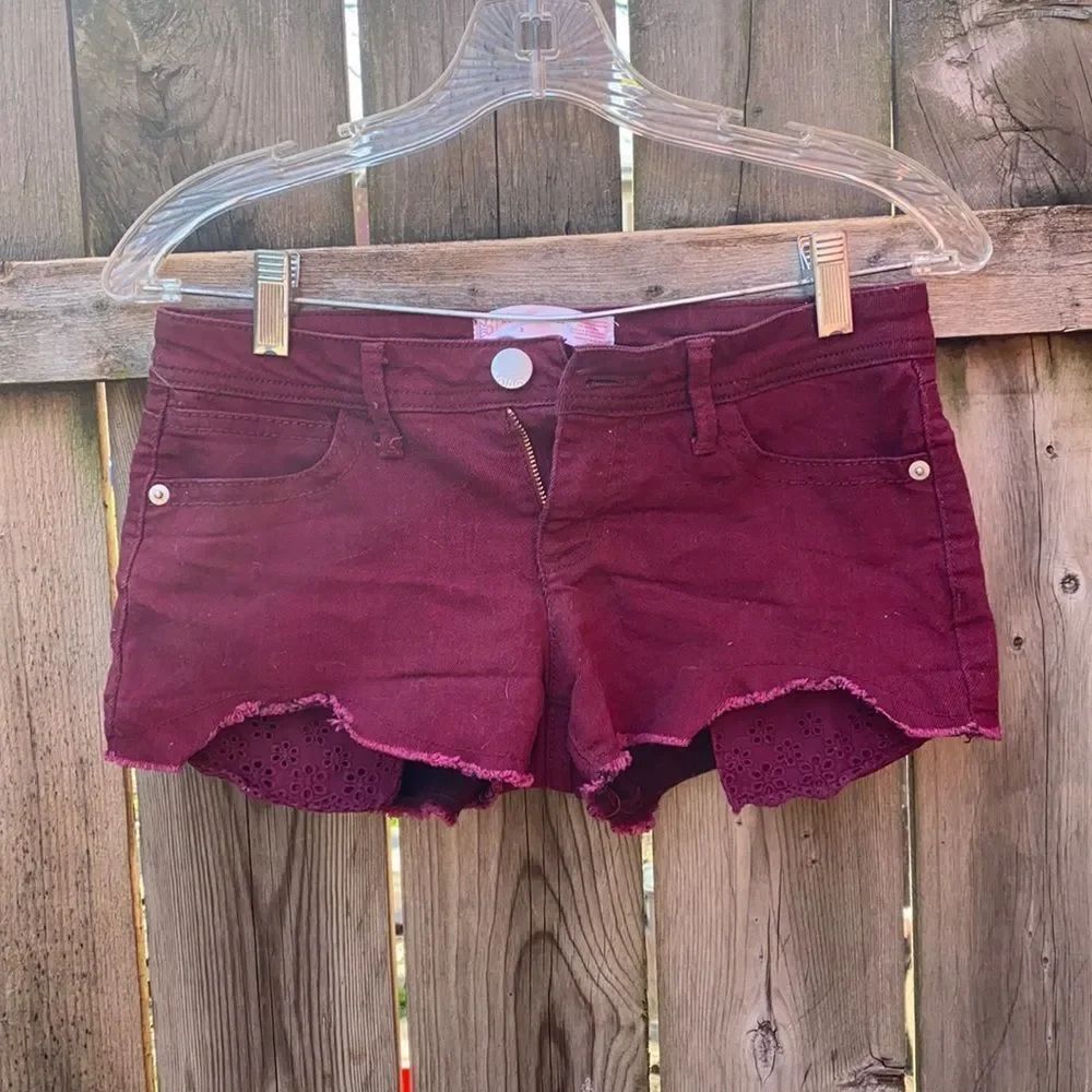No Boundaries daisy dukes sz. 3